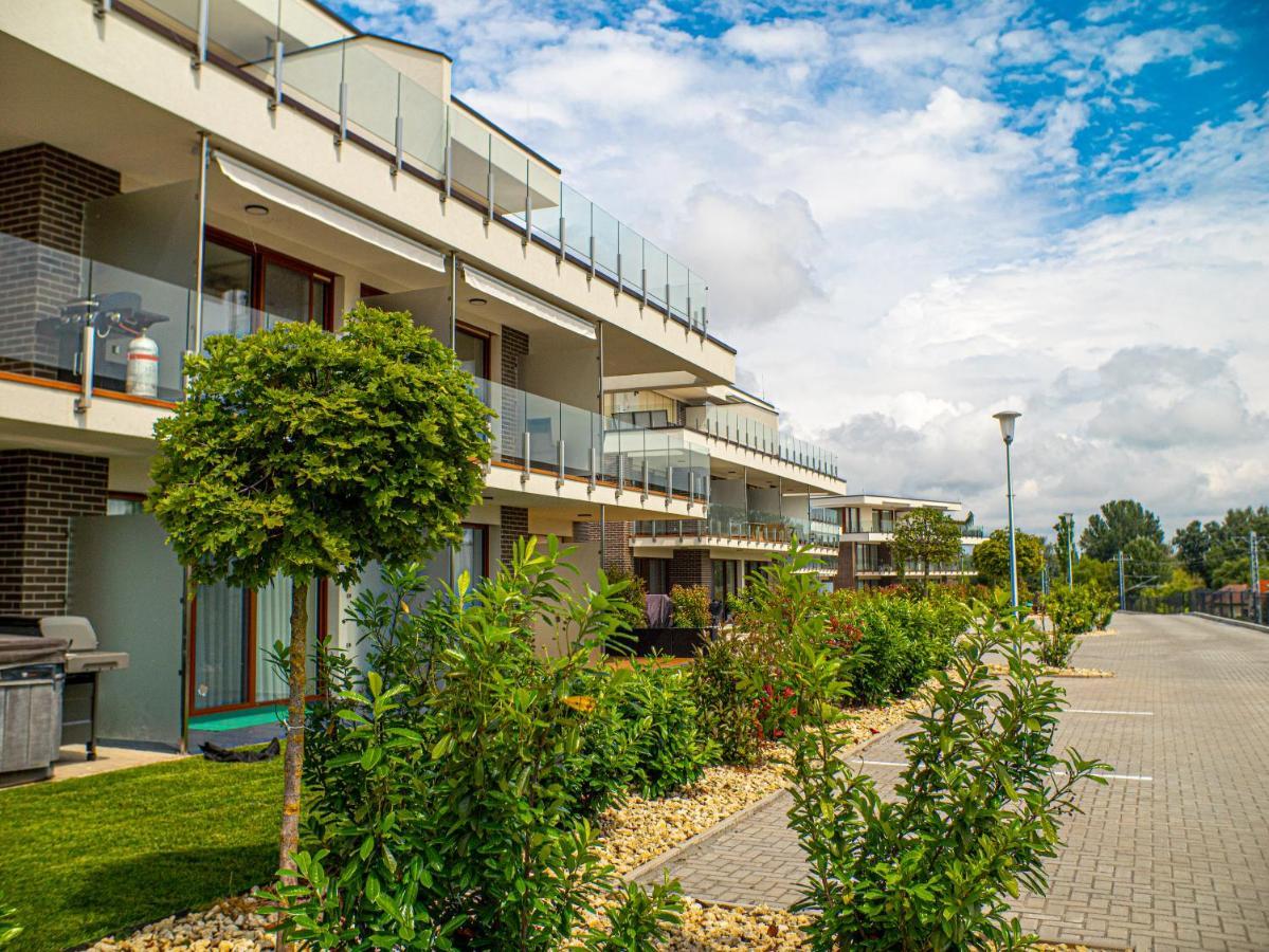Panorama Superior Apartments - Pool, Garden, Parking Balatonalmádi エクステリア 写真