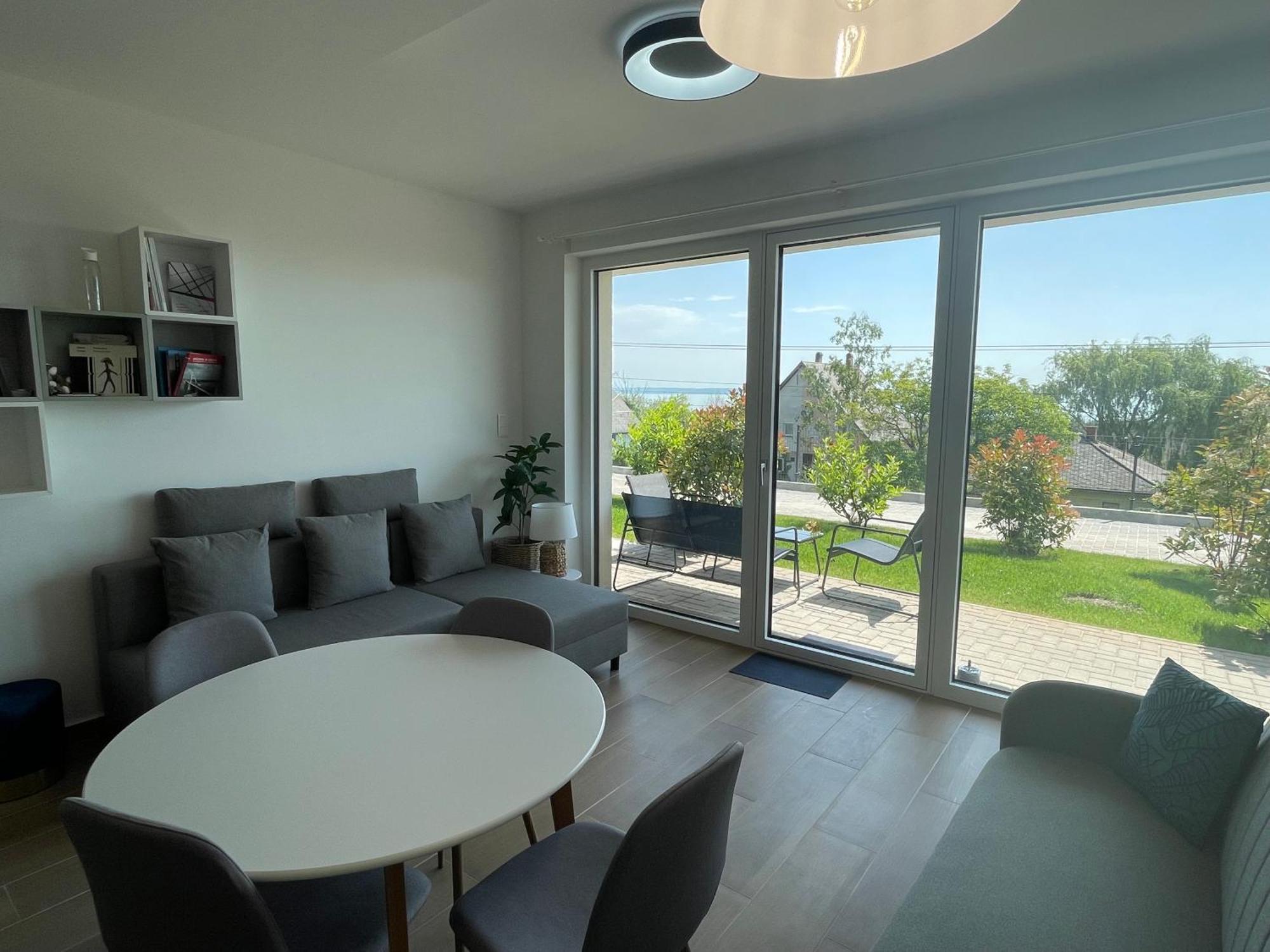 Panorama Superior Apartments - Pool, Garden, Parking Balatonalmádi エクステリア 写真